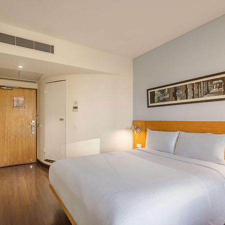 Ibis Bengaluru Hosur Road - An Accor Brand Otel Dış mekan fotoğraf