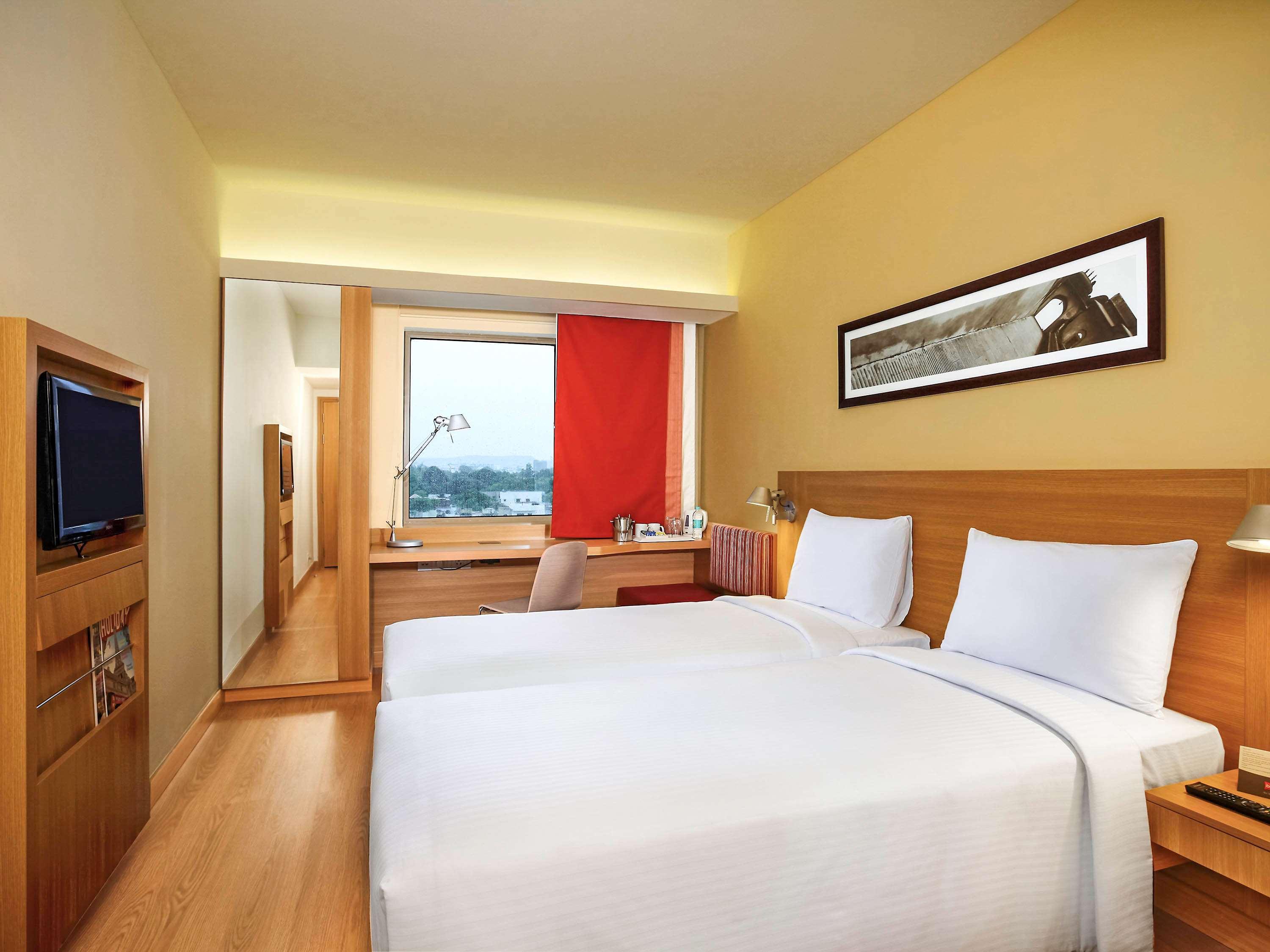 Ibis Bengaluru Hosur Road - An Accor Brand Otel Dış mekan fotoğraf