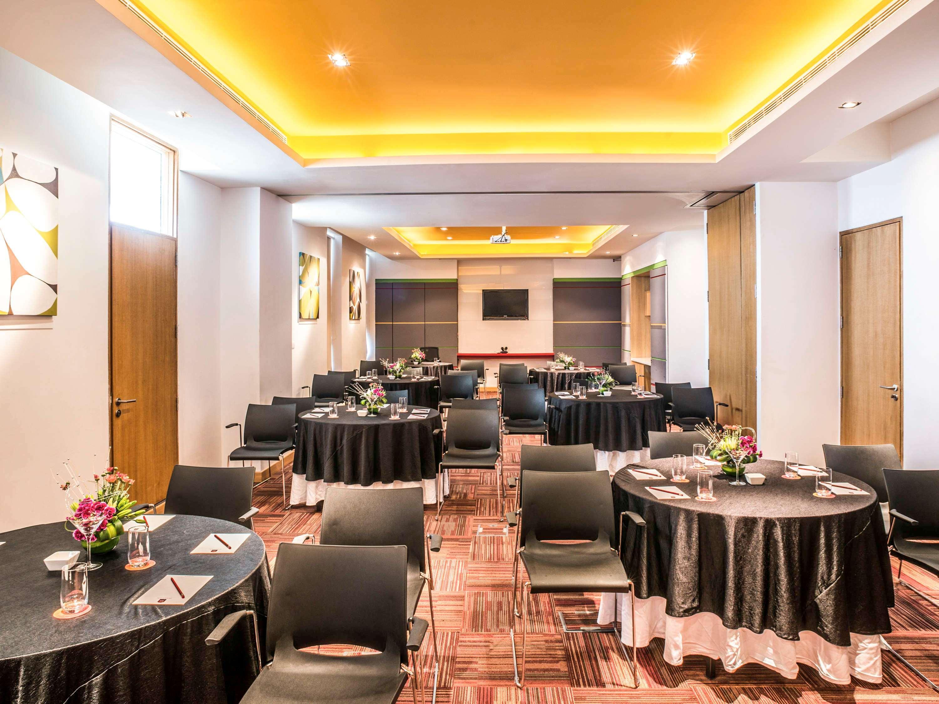 Ibis Bengaluru Hosur Road - An Accor Brand Otel Dış mekan fotoğraf