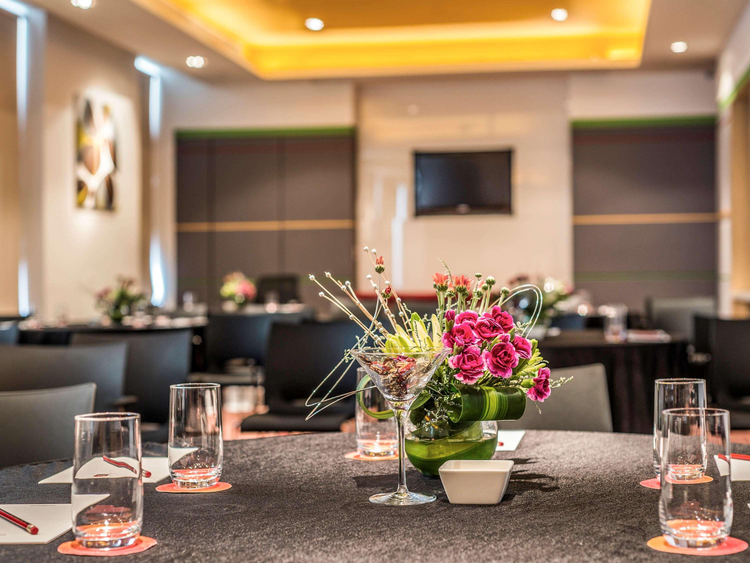 Ibis Bengaluru Hosur Road - An Accor Brand Otel Dış mekan fotoğraf